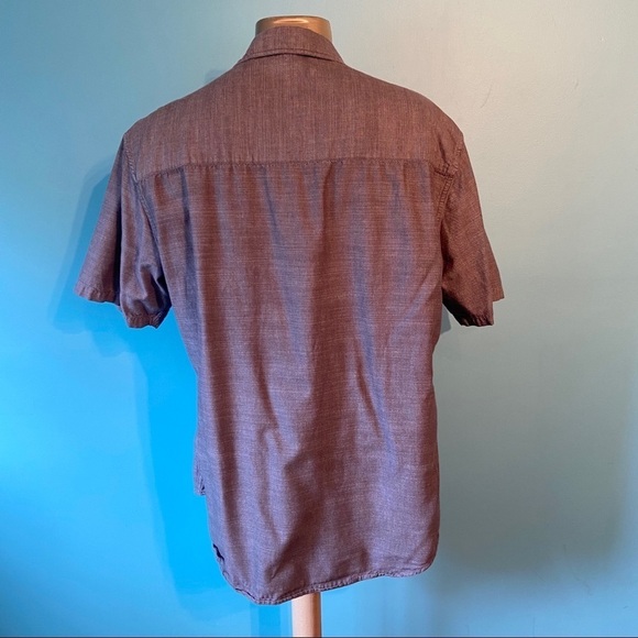 💥5/$25 Men’s Divided  button up top - Picture 2 of 6